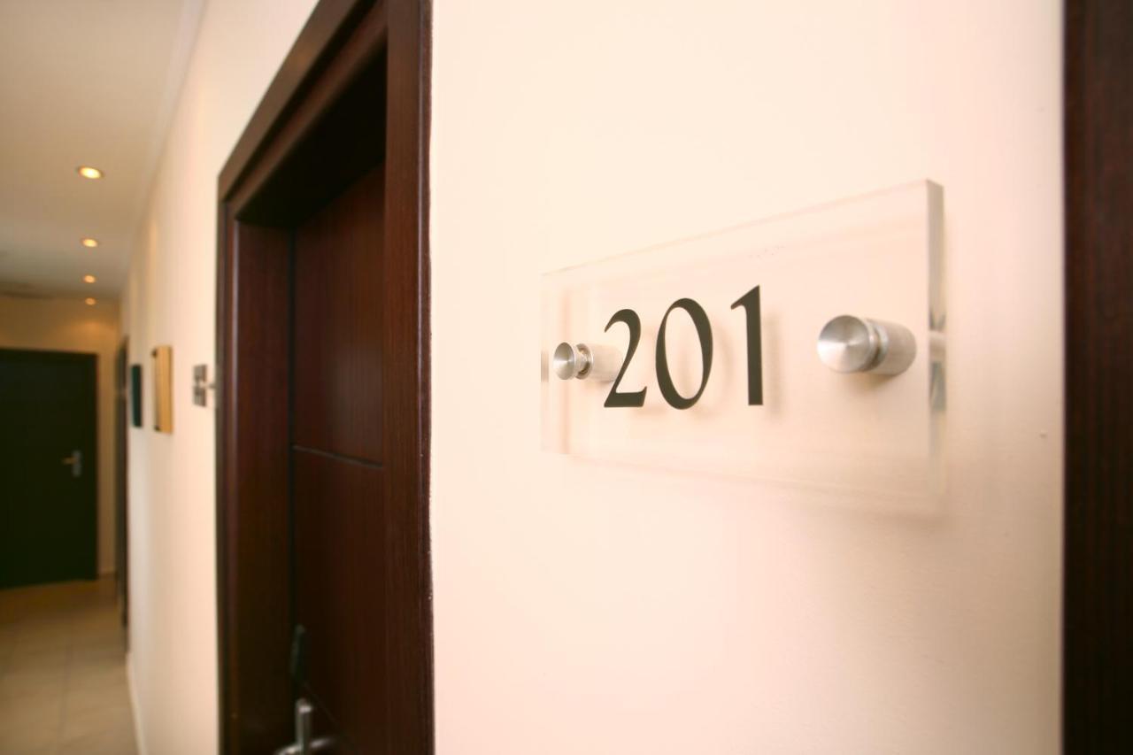 Hotel Hill Athena Bagian luar foto