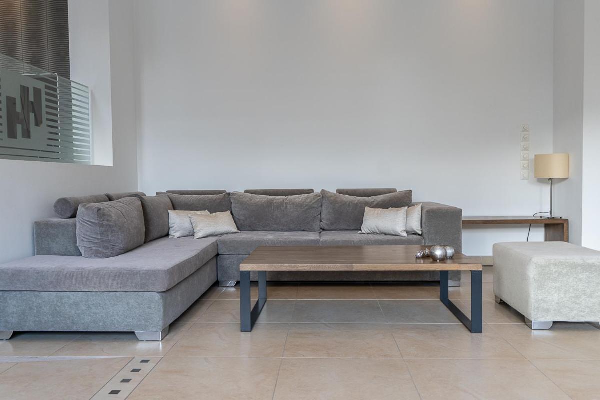 Hotel Hill Athena Bagian luar foto